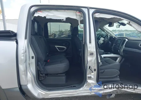 2019 Nissan Titan Pro-4X z USA, uszkodzony, nr VIN 1N6AA1E51KN523784